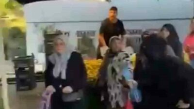 Bursa’da kurulan semt pazarında hırsızlık yapmak isteyen yüzleri peçeyle kapalı