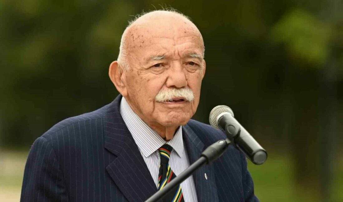 “Plansız sanayi Bursa’nın su dengesini bozdu” Bursa Büyükşehir Belediyesi’nin geçmiş dönem belediye başkanlarından Erdem Saker, son