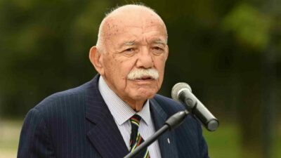 Bursa Büyükşehir Belediyesi’nin geçmiş dönem belediye başkanlarından Erdem Saker, son