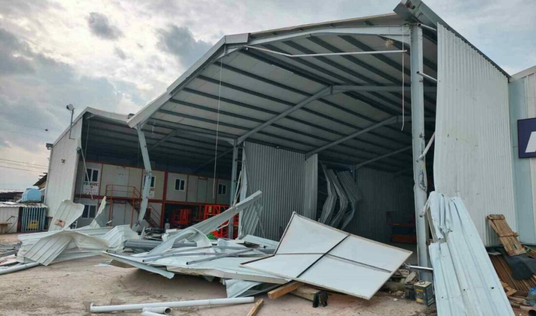 Ürünlü’de iki kaçak yapı yıkıldı Nilüfer Belediyesi ekipleri, Ürünlü Mahallesi’nde fabrika olarak kullanılan 550 ve