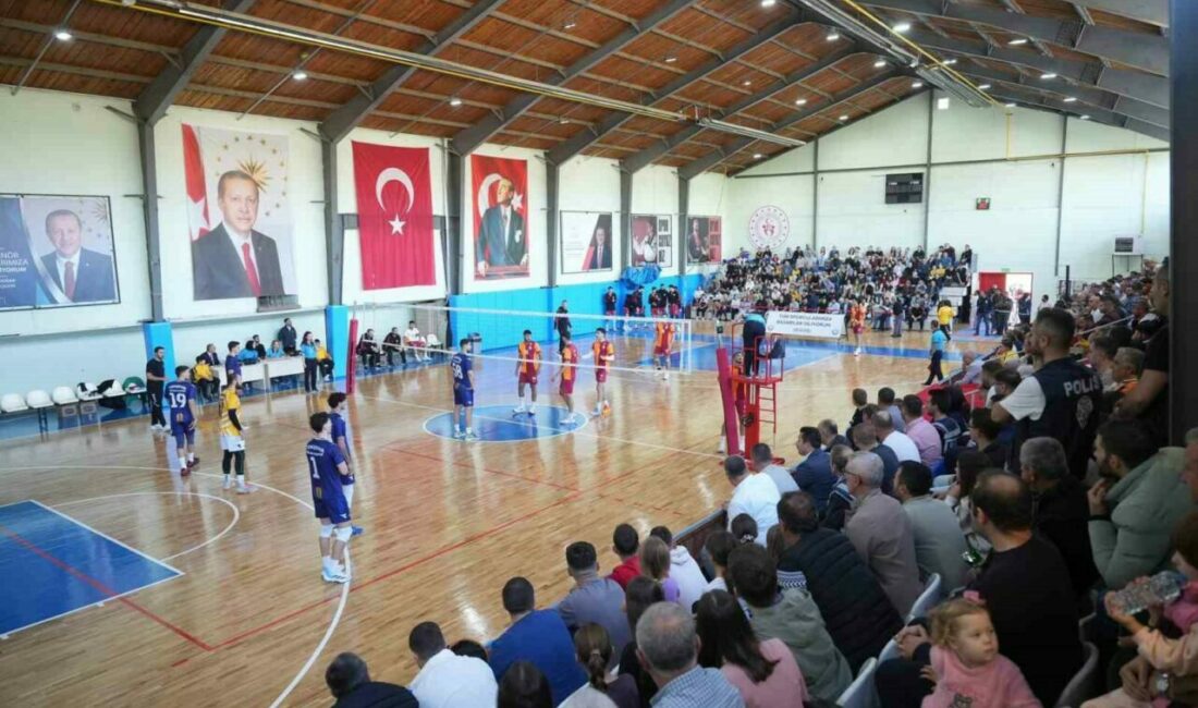 Yenişehir Belediyespor, namağlup yoluna devam ediyor Voleybol Federasyonu 2. Lig’de mücadele eden Yenişehir Belediyespor Takımı, 5