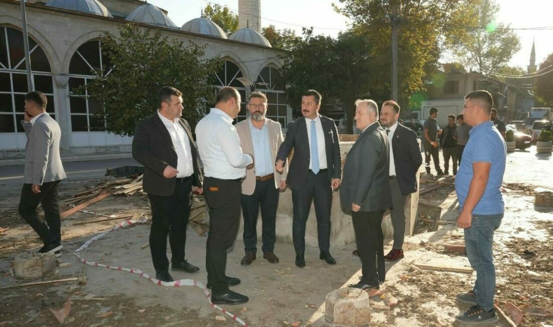 Yenişehir Belediye Başkanı Ercan Özel, ilçeye bir meydan bir de