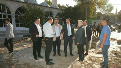 Yenişehir Belediye Başkanı Ercan Özel, ilçeye bir meydan bir de