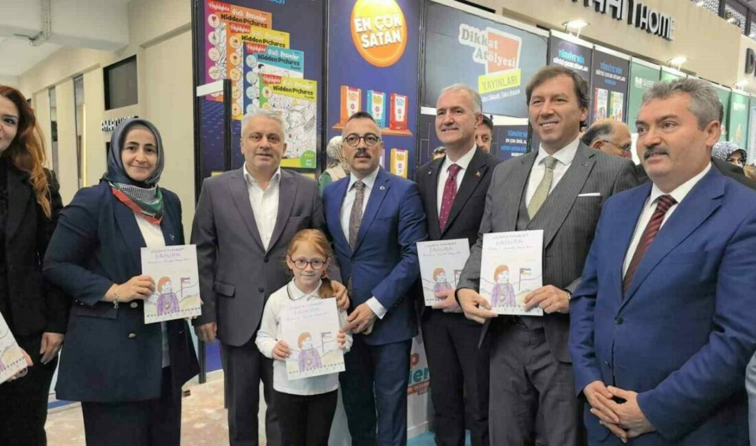 9 yaşındaki kız öğrenciden duygulandıran çalışma 10 günde “Filistin’e Dönmek İsteyen Kız” kitabını yazdı Bursa’nın İnegöl ilçesinde yaşayan 9 yaşındaki öğrenci, Filistin’de yaşanan zulümden