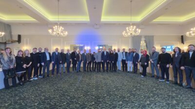 Ecomony Talks’ta UTİYAP üyelerine değerlendirmelerde bulunan UTİYAP Ekonomi Danışmanı Doç.