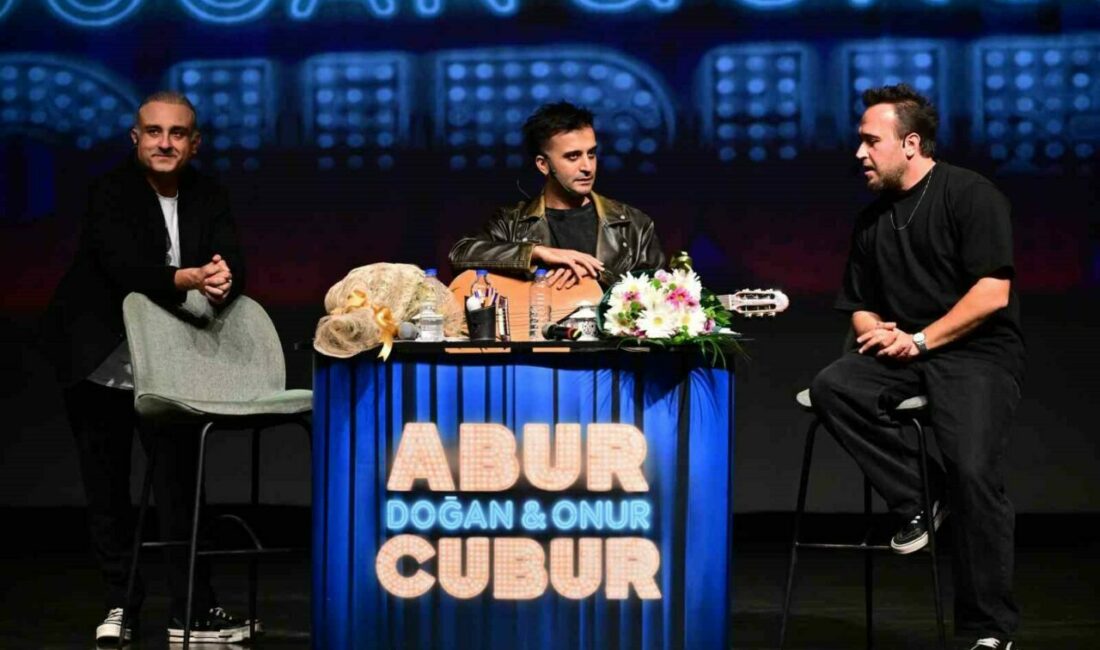 ‘Abur Cubur Talk Show’ Yıldırımlılarla buluştu Komedi dünyasının sevilen isimleri Onur Atilla, Doğan Akdoğan ve Berkay