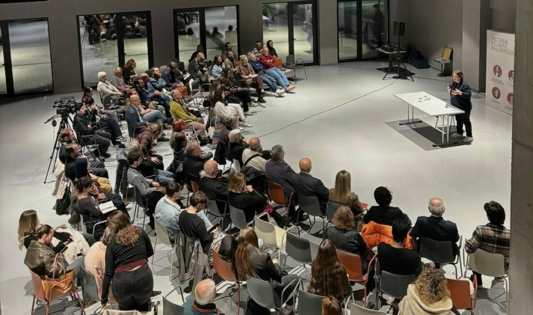 Aristoteles’in felsefesi Pancar Deposu’nda konuşuldu Nilüfer Belediyesi’nin Pancar Deposu’nda gerçekleştirdiği Nilüfer Felsefe Buluşmaları’nın bu ayki