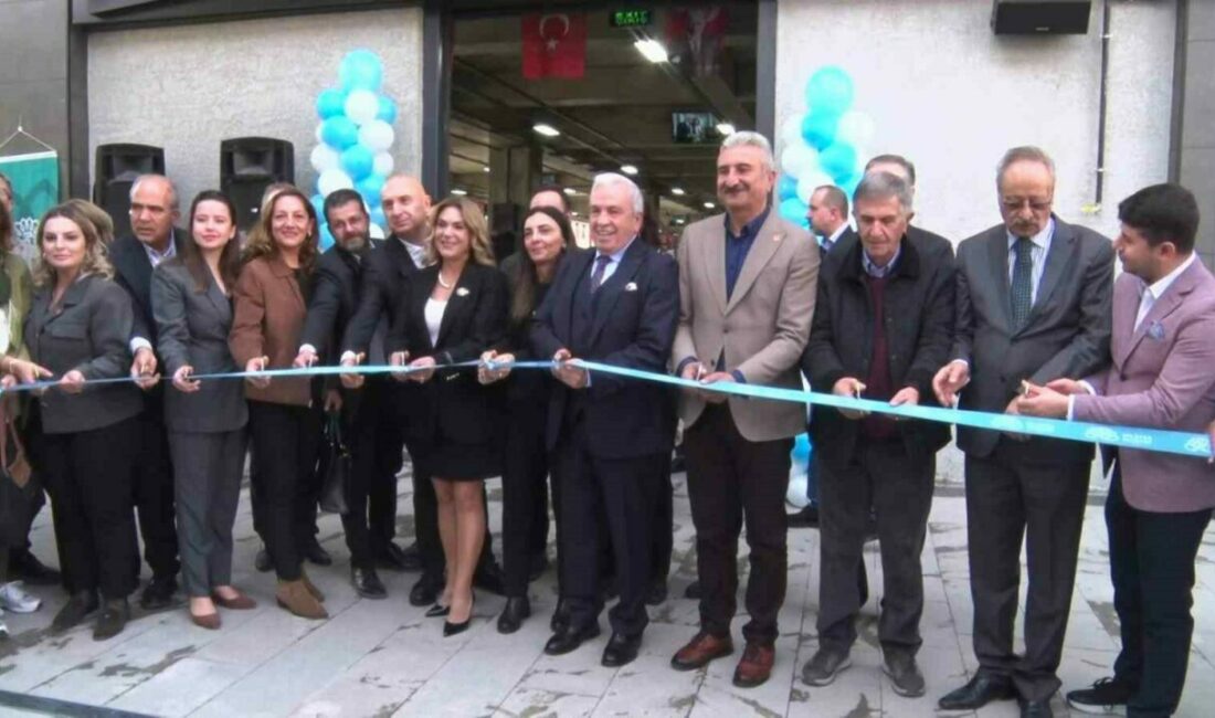Nilüfer Belediyesi tarafından yapımı tamamlanan modern pazar alanı, Balat Mahallesi’nde