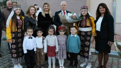 Bursa Büyükşehir Belediye Başkanı Mustafa Bozbey, yarınların Türkiye’sini yetiştiren öğretmenleri