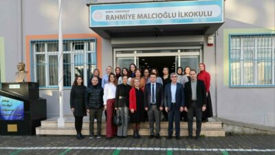 Osmangazi Belediye Başkanı Erkan Aydın, 24 Kasım Öğretmenler Günü dolayısıyla