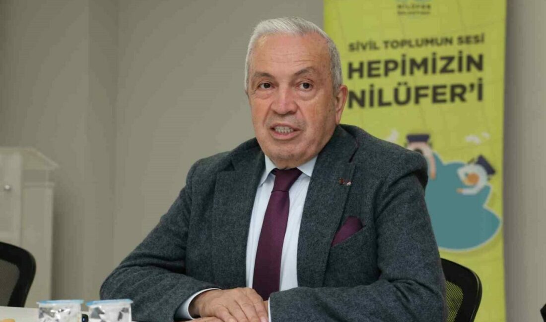 Nilüfer Belediye Başkanı Şadi Özdemir, ilçede faaliyet gösteren mahalle kadın