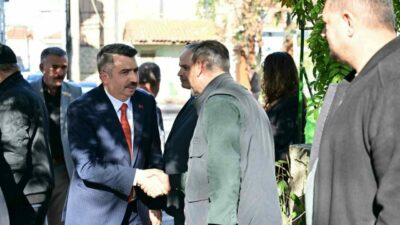 Yıldırım Belediye Başkanı Oktay Yılmaz, mahalle mahalle gezerek vatandaşlarla buluşuyor,