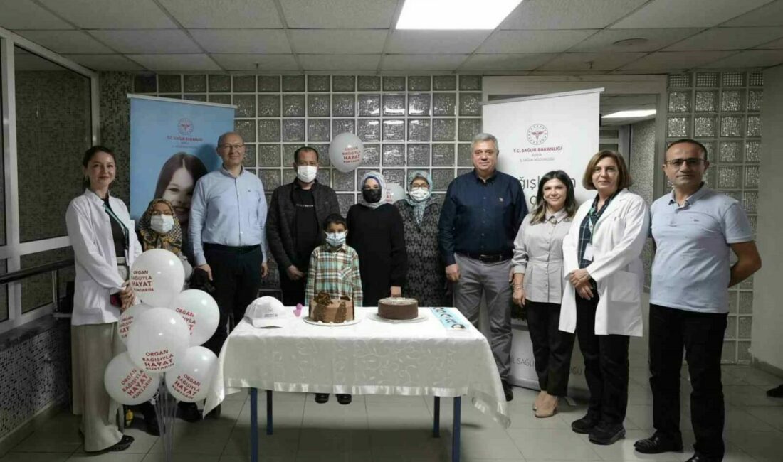 Böbrek nakli olan hastalar buluştu Bursa Yüksek İhtisas Eğitim ve Araştırma Hastanesi’nde böbrek nakli olup,