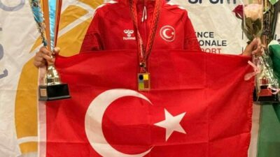 Bursa Büyükşehir Belediyesporlu Nazmiye Ak, Fransa’da düzenlenen Gençler Bocce Dünya