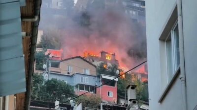Bursa’nın Uludağ eteklerinde bulunan Mollafenari Mahallesi’nde 2 katlı evde çıkan