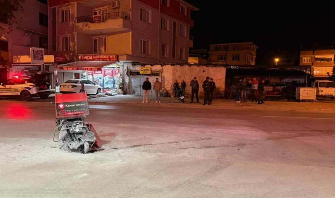 Bursa’da faciadan son anda dönüldü Bursa’da ehliyetsiz motosiklet kuryesi başka bir motosikletle çarpışması sonucu akaryakıt