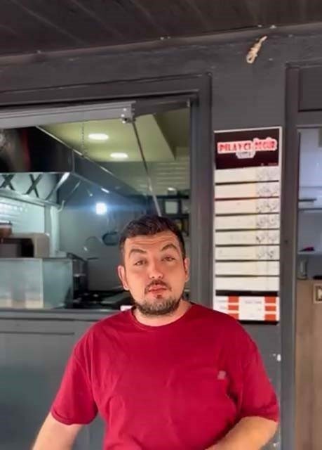 Bursa’nın Yıldırım ilçesinde gece saatlerinde bir pilavcıya camdan giren hırsız,