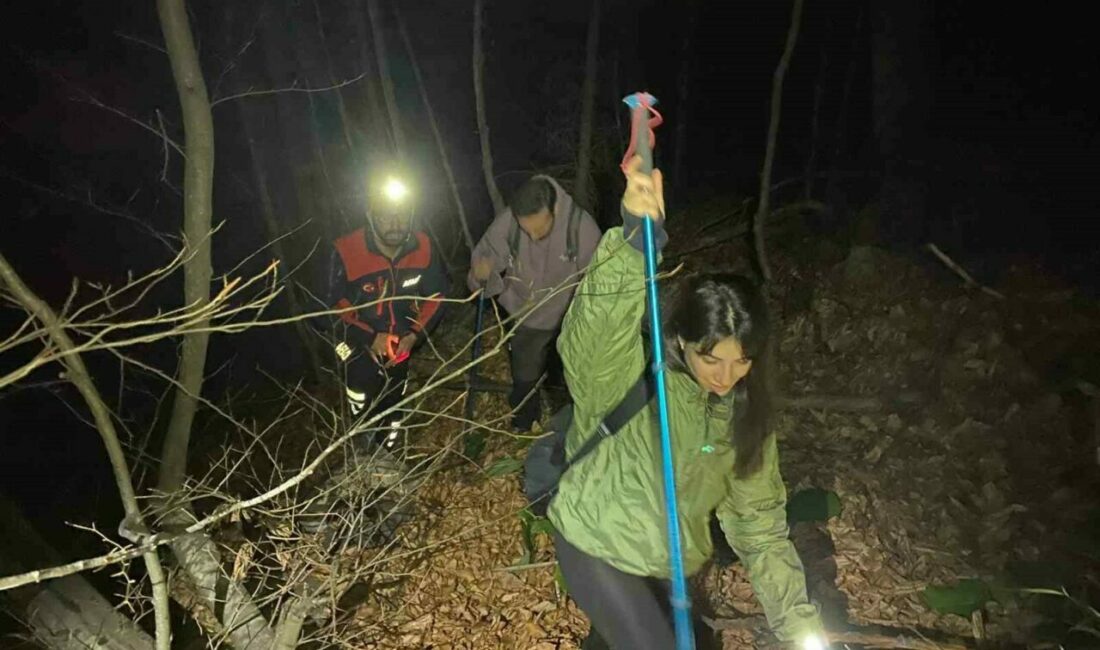 Bursa’nın Kestel ilçesi Saitabat Şelalesi’nde yürüyüşe çıkan ve dönüş yolunda