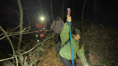 Bursa’nın Kestel ilçesi Saitabat Şelalesi’nde yürüyüşe çıkan ve dönüş yolunda