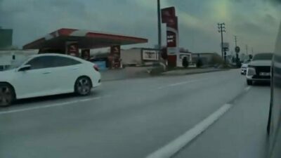 Bursa’nın Nilüfer ilçesinde İzmir Yolu üzerinde seyreden 16 AGU plakalı