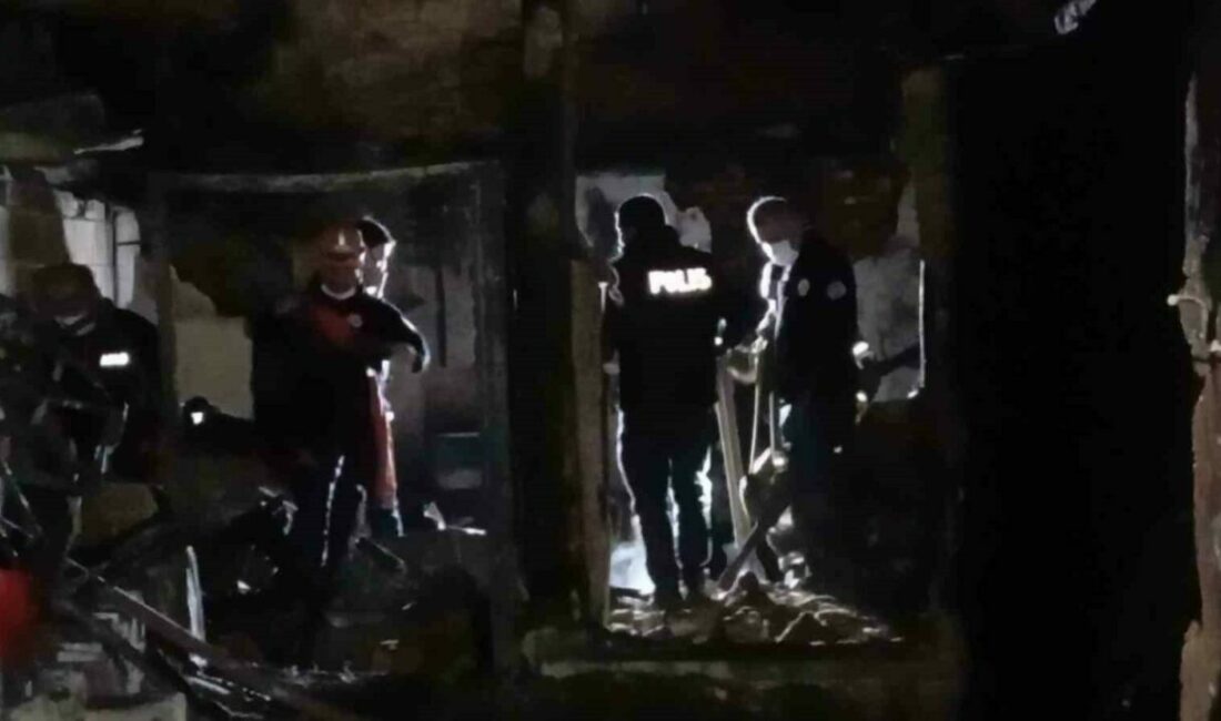 Bursa’nın Osmangazi ilçesinde dün akşam saatlerinde çıkan yangında ulaşılamayan ev