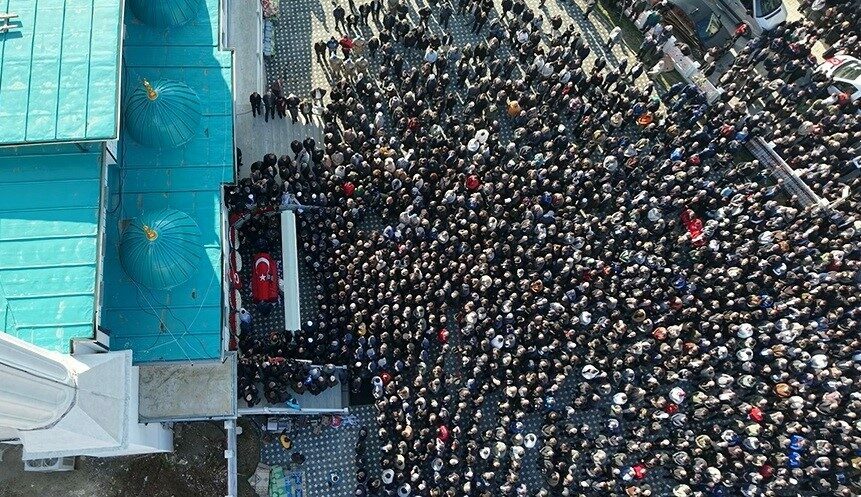 Gürcistan’daki uçak kazasında şehit olan 39 yaşındaki pilot binbaşı Serdar