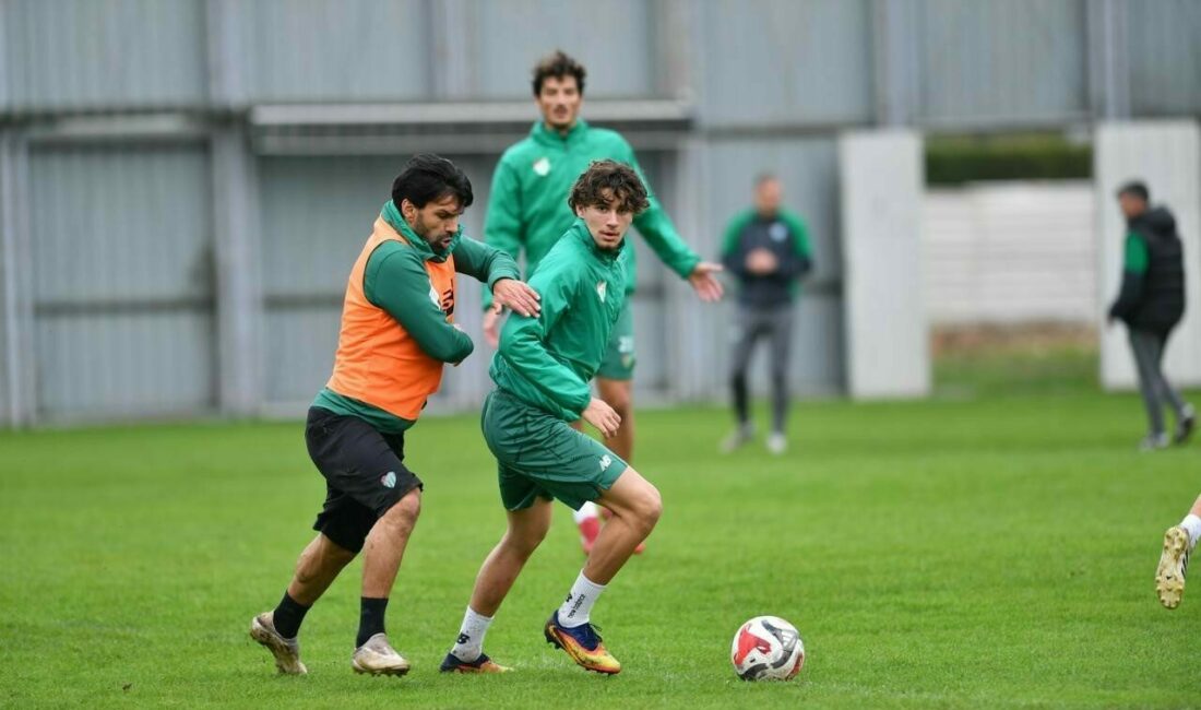 Bursaspor, TFF 2. Lig Kırmızı Grup’un 13. haftasında sahasında Fethiyespor