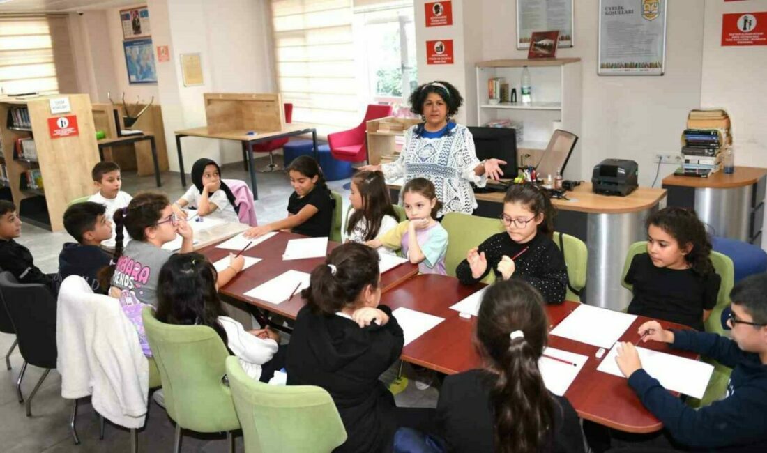 Çocuklar yeteneklerini bu atölyede keşfediyor Osmangazi Belediyesi’nin hayata geçirdiği Küçük Yazarlar Atölyesi’ne katılan çocuklar, oyunlar
