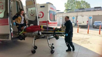 Bursa’nın İnegöl ilçesinde meydana gelen kazada kontrolden çıkan tır devrildi,