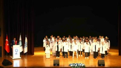 Bursa Uludağ Üniversitesi (BUÜ) Diş Hekimliği Fakültesi, klasikleşen Beyaz Önlük