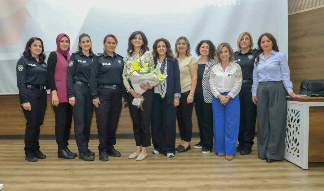 Emniyet personeli, organ bağışı konusunda bilinçlendi Bursa’da organ bağışına dikkat çekmek için çeşitli kurum ve kuruluşlara