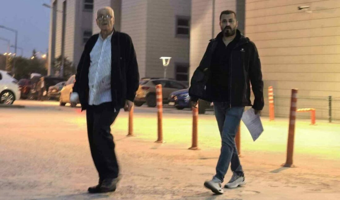 Bursa’da evlendiğini öğrendiği eski eşini bıçakla ağır yaraladı Bursa’nın İnegöl ilçesinde boşandığı eşinin başkasıyla evlendiğini öğrenen şahıs, eski