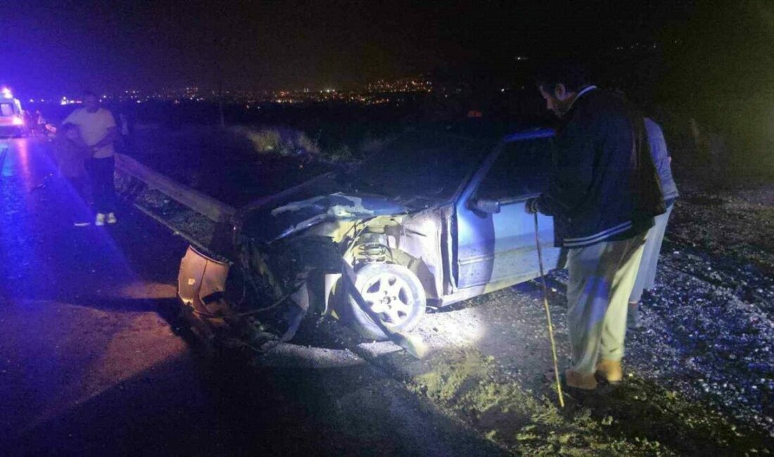 Freni boşalan otomobil yolcu otobüsüyle çarpıştı Bursa’nın Orhangazi ilçesinde frenlerinin boşalması ile ana yola doğru sürüklenen