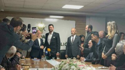 Bursa’nın Gemlik ilçesinde AK Parti’ye 800 yeni üye katıldı. AK