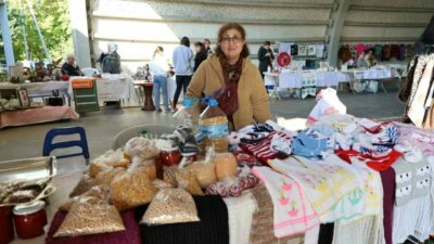 Osmangazi Belediyesi’nin Kadın Girişimciler Sokağı, üretici kadınlara güçlü destek sunuyor.