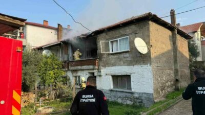 Bursa’nın İznik ilçesinde sabah saatlerinde meydana gelen ev yangını mahalle