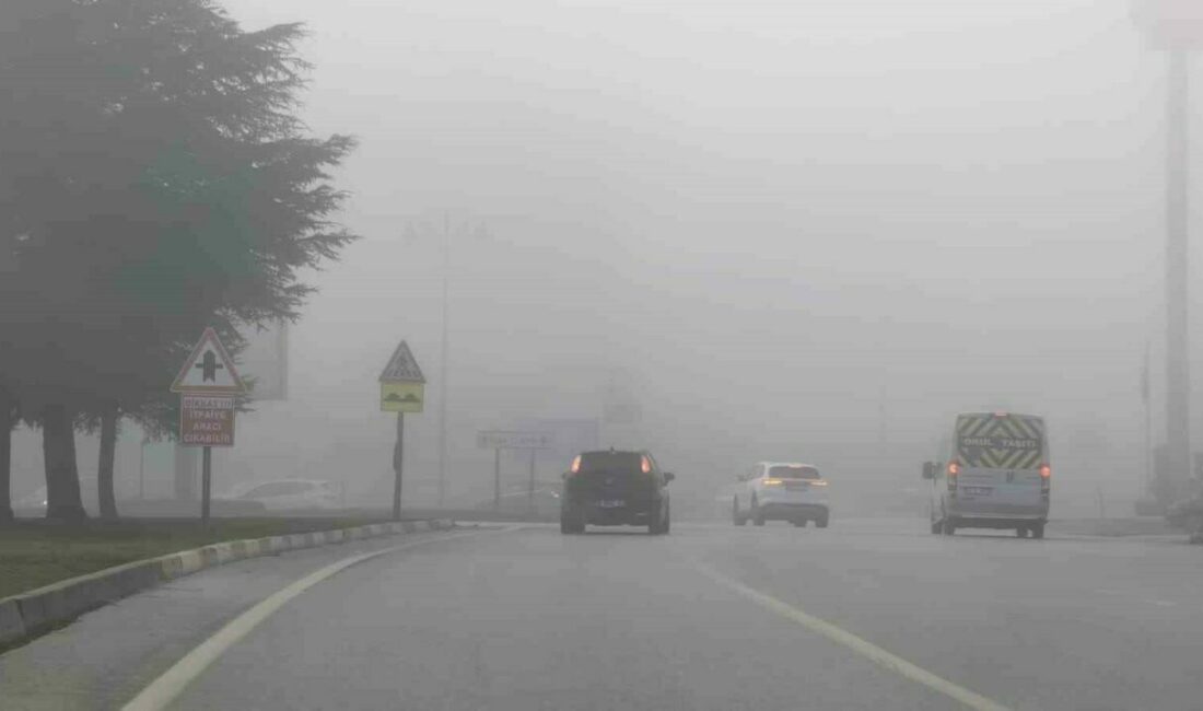 Bursa’nın İnegöl ilçesinde sabahın ilk saatlerinden itibaren etkili olan yoğun