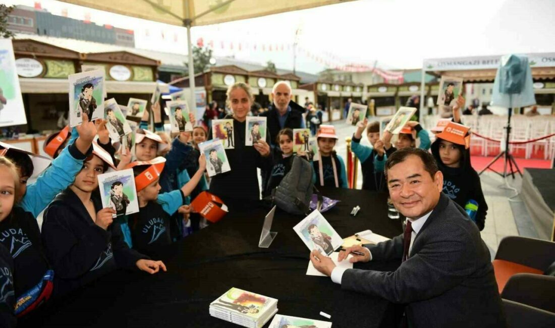 Japon uzman Yoshinori’den kritik uyarı: “Her an depreme hazır olmalıyız” Osmangazi Kitap Fuarı’na katılan Japon Deprem Uzmanı Moriwaki Yoshinori, depremle