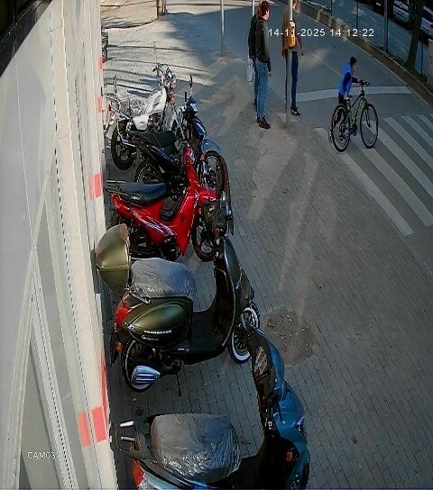 Mustafakemalpaşa’da polis aracının çarptığı Ömer’in kaza görüntüleri ortaya çıktı Mustafakemalpaşa’da geçtiğimiz cumartesi günü polis otosunun çarptığı 10 yaşındaki Ömer