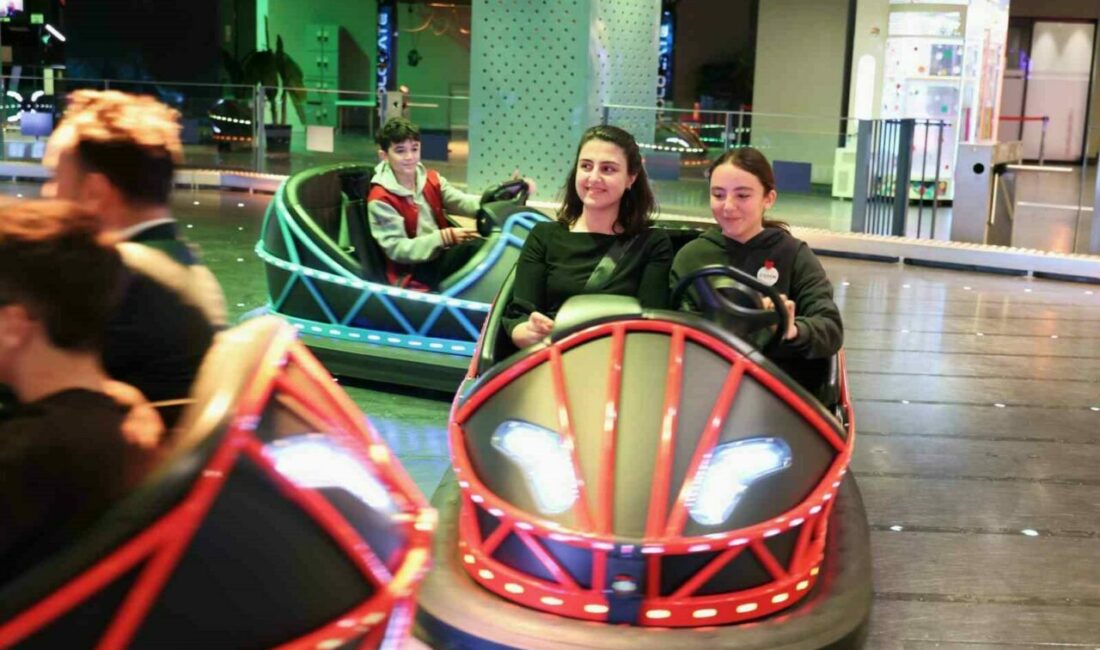 Osmangazi Belediyesi başarılı Dijiders öğrencilerini ödüllendirdi Osmangazi Belediyesi’nin “Dijiders’ Dijital Dershane hizmetinden faydalanan ve girdikleri deneme