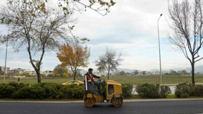 Yürüyüş yollarını daha düzenli ve konforlu görünüme kavuşturmak amacıyla çalışmalarını