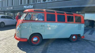 Türkiye’de tek olduğu belirtilen 1966 model 21 camlı Volkswagen Samba’yı 40