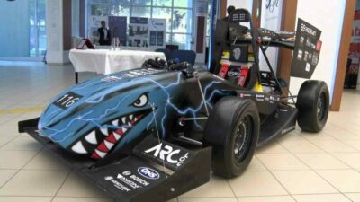 Uludağ Üniversitesi öğrencilerinden oluşan Uludağ Racing Formula SAE takımı, yerli