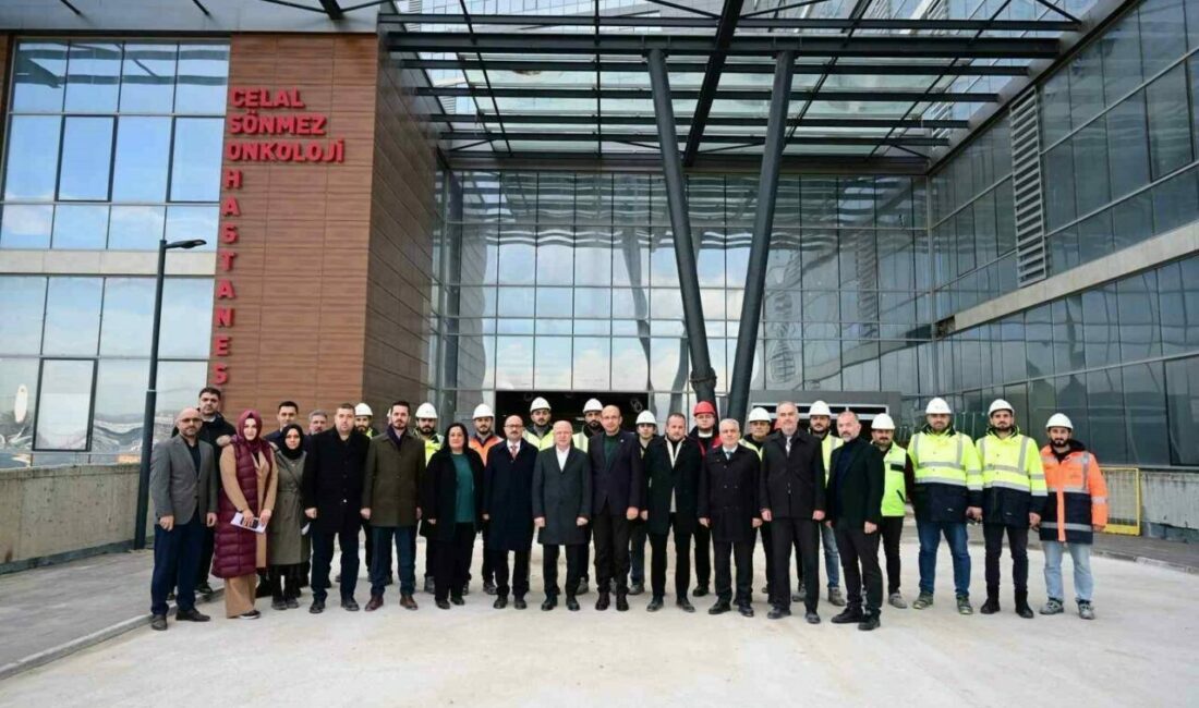 1315 yataklı Ali Osman Sönmez Devlet Hastanesi hizmete açılmaya hazırlanıyor AK Parti Bursa İl Başkanı Davut Gürkan, Acemler’de yapımı devam