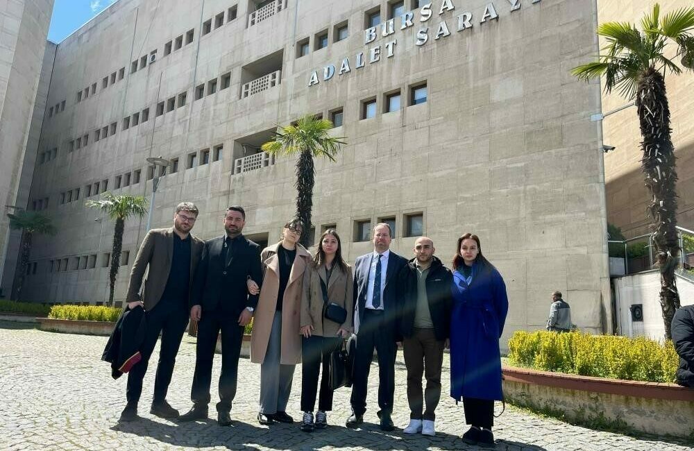 Bursa’da özel bir diş kliniğinde sedasyon altında gerçekleştirilen işlem sonrası