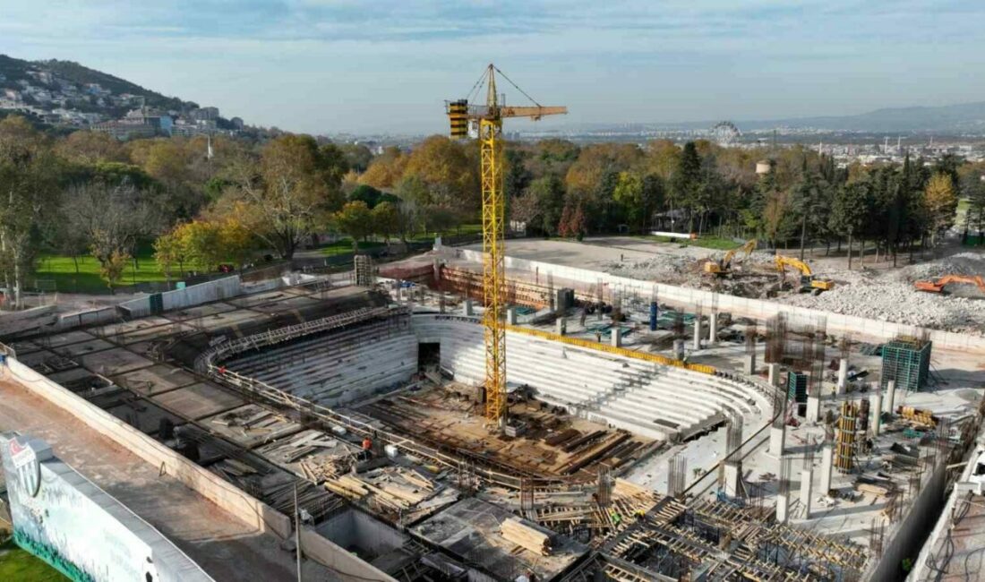 Bursa Büyükşehir Belediyesi’nce tekrar ayağa kaldırılacak olan kentin simge yapılarından