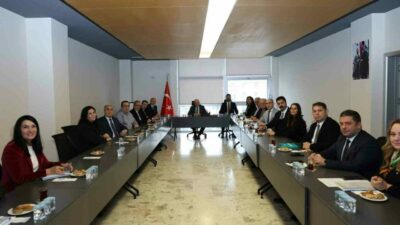 Nilüfer Belediye Başkanı Şadi Özdemir, ilçede faaliyet gösteren organize sanayi