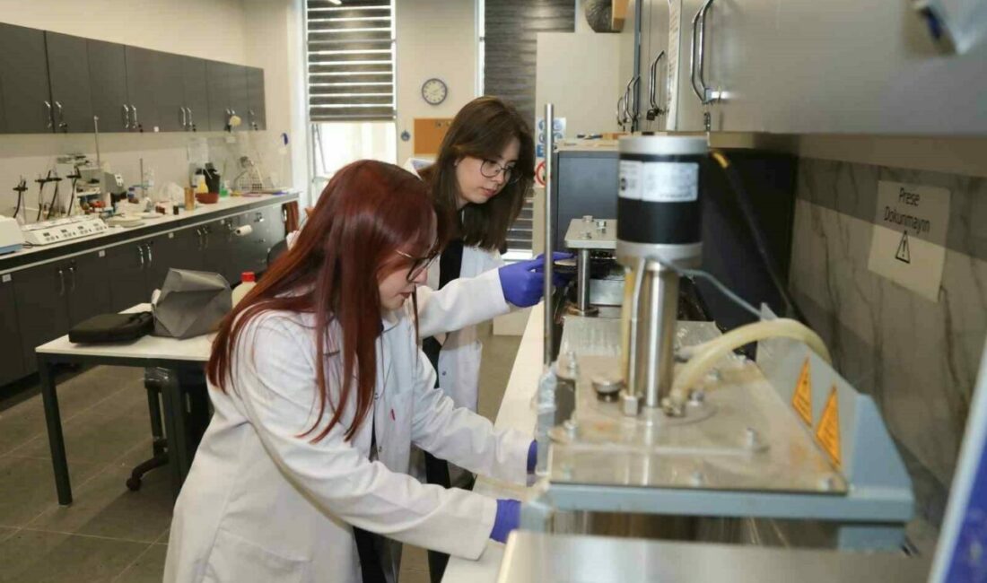 BTÜ öğrencileri, TUSAŞ uçaklarının uçuş kontrol sistemlerini iyileştirecek bir projeye