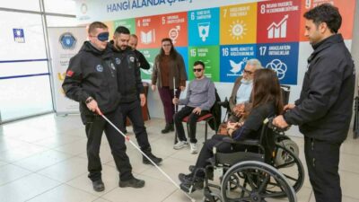 Bursa Büyükşehir Belediyesi bünyesinde personelin gönüllü katılımıyla kurulan Bursa Acil