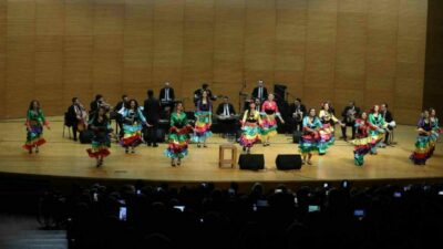 Bursa Büyükşehir Belediyesi Orkestra Şube Müdürlüğü Çalgıcı Mektebi Orkestrası tarafından